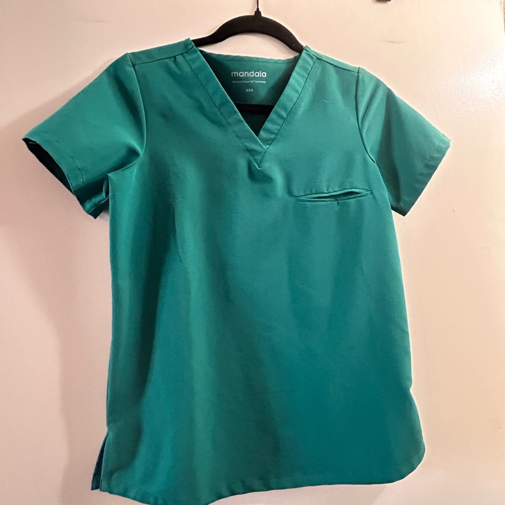 Hunter Green Mandala One Pocket Scrub Top